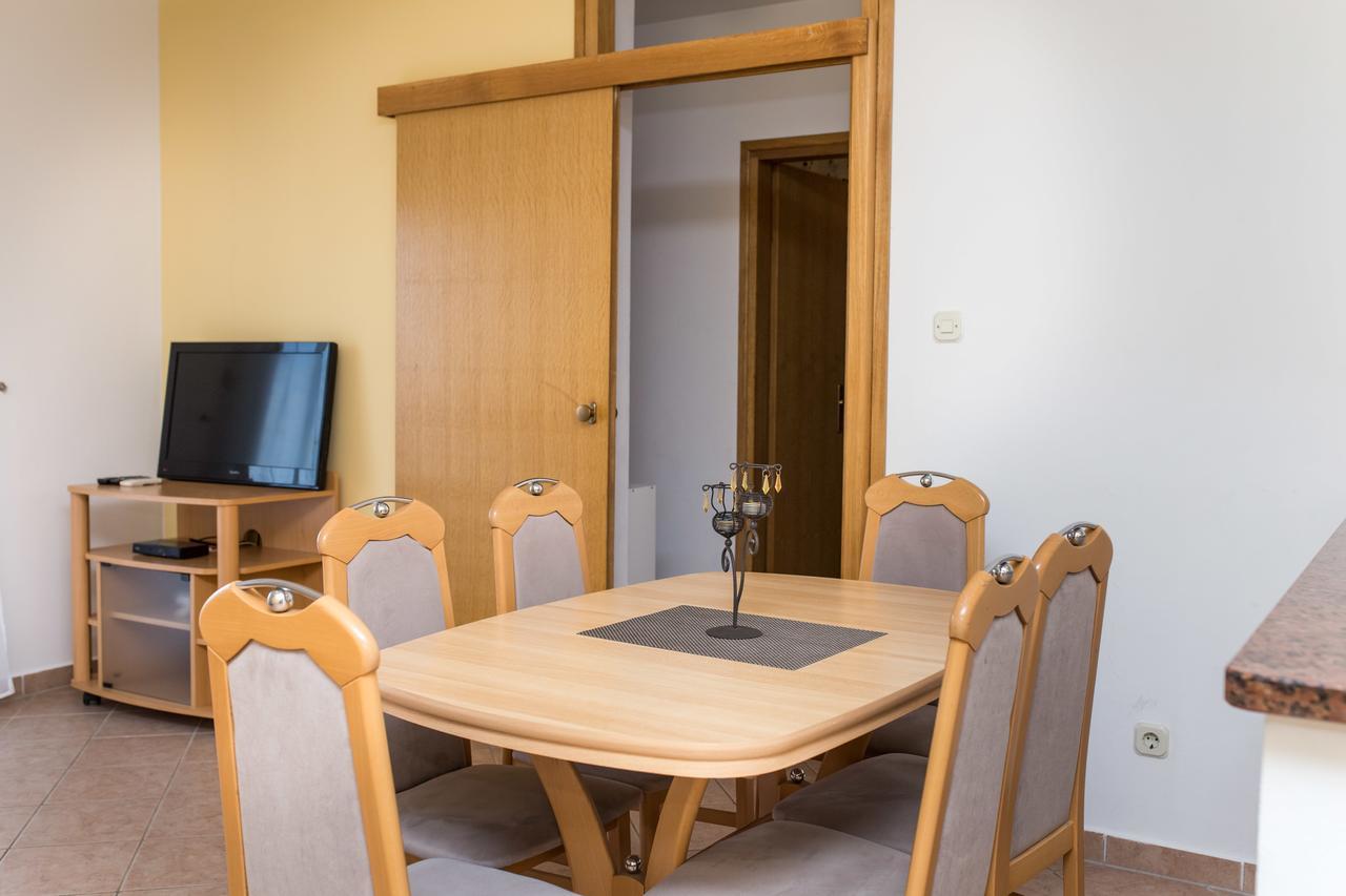 Apartment Clear Sky Baska Voda Luaran gambar