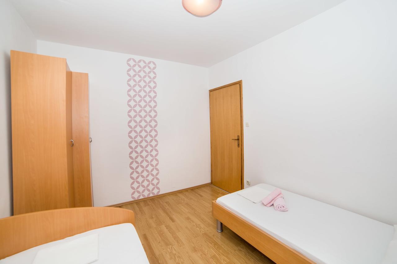 Apartment Clear Sky Baska Voda Luaran gambar